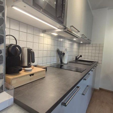 Apartment 1 Mit Terrasse Und Pkw-Stellplatz Леверкузен Екстер'єр фото
