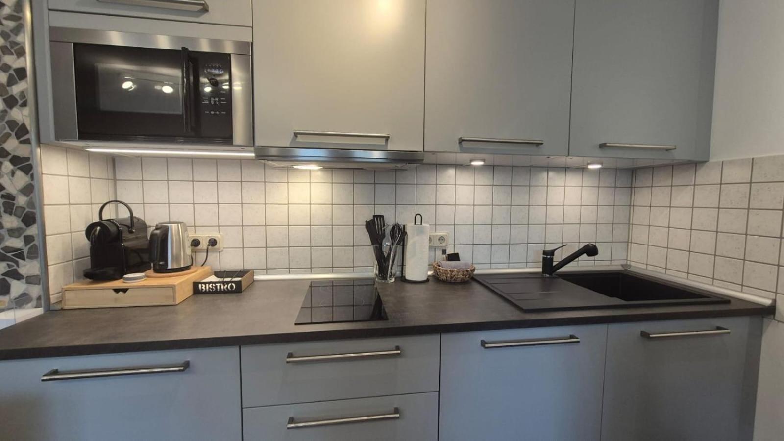 Apartment 1 Mit Terrasse Und Pkw-Stellplatz Леверкузен Екстер'єр фото