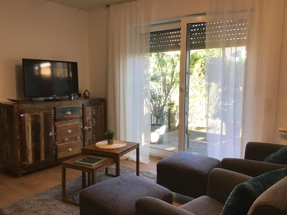 Apartment 1 Mit Terrasse Und Pkw-Stellplatz Леверкузен Екстер'єр фото