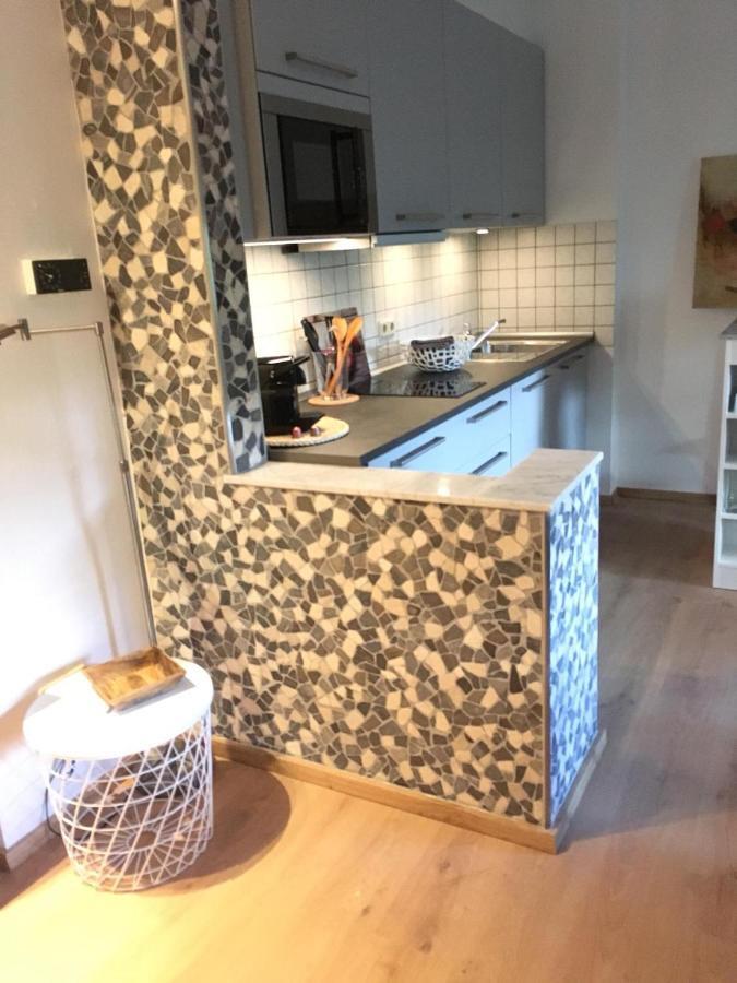 Apartment 1 Mit Terrasse Und Pkw-Stellplatz Леверкузен Екстер'єр фото